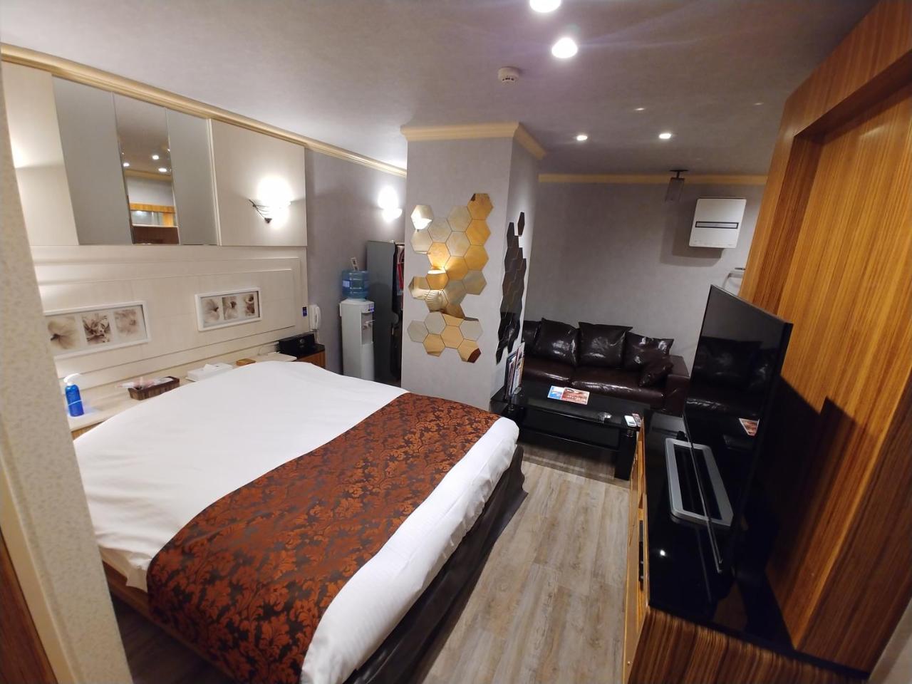Hotel Allure (Adults Only) Nagoya Esterno foto