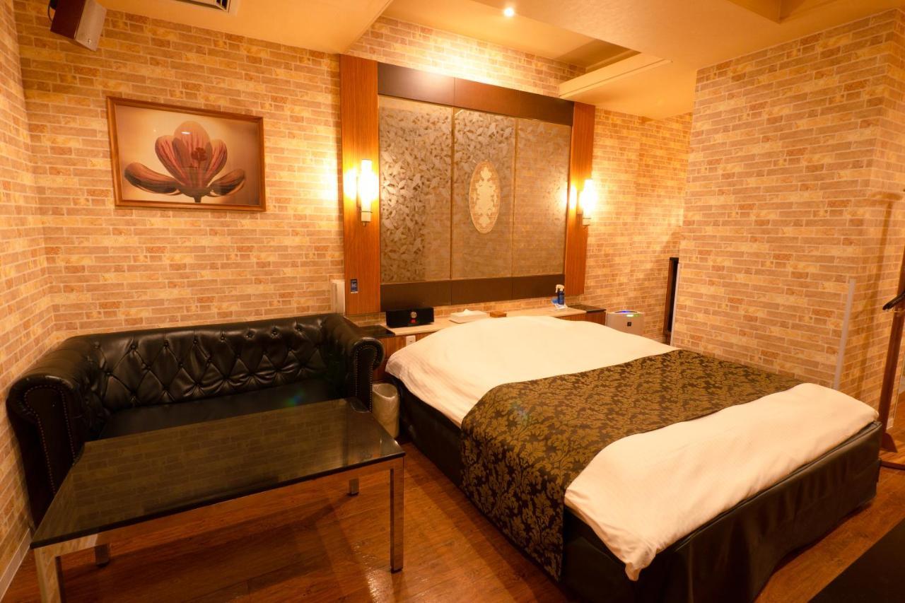 Hotel Allure (Adults Only) Nagoya Esterno foto